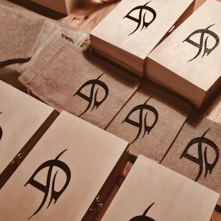 D' GIN Discovery Box