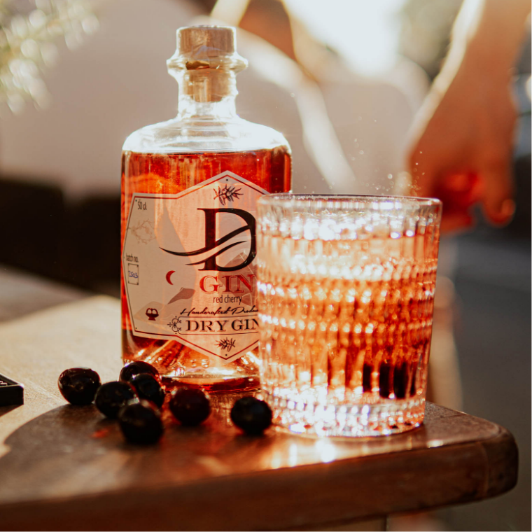 D‘ gin red cherry